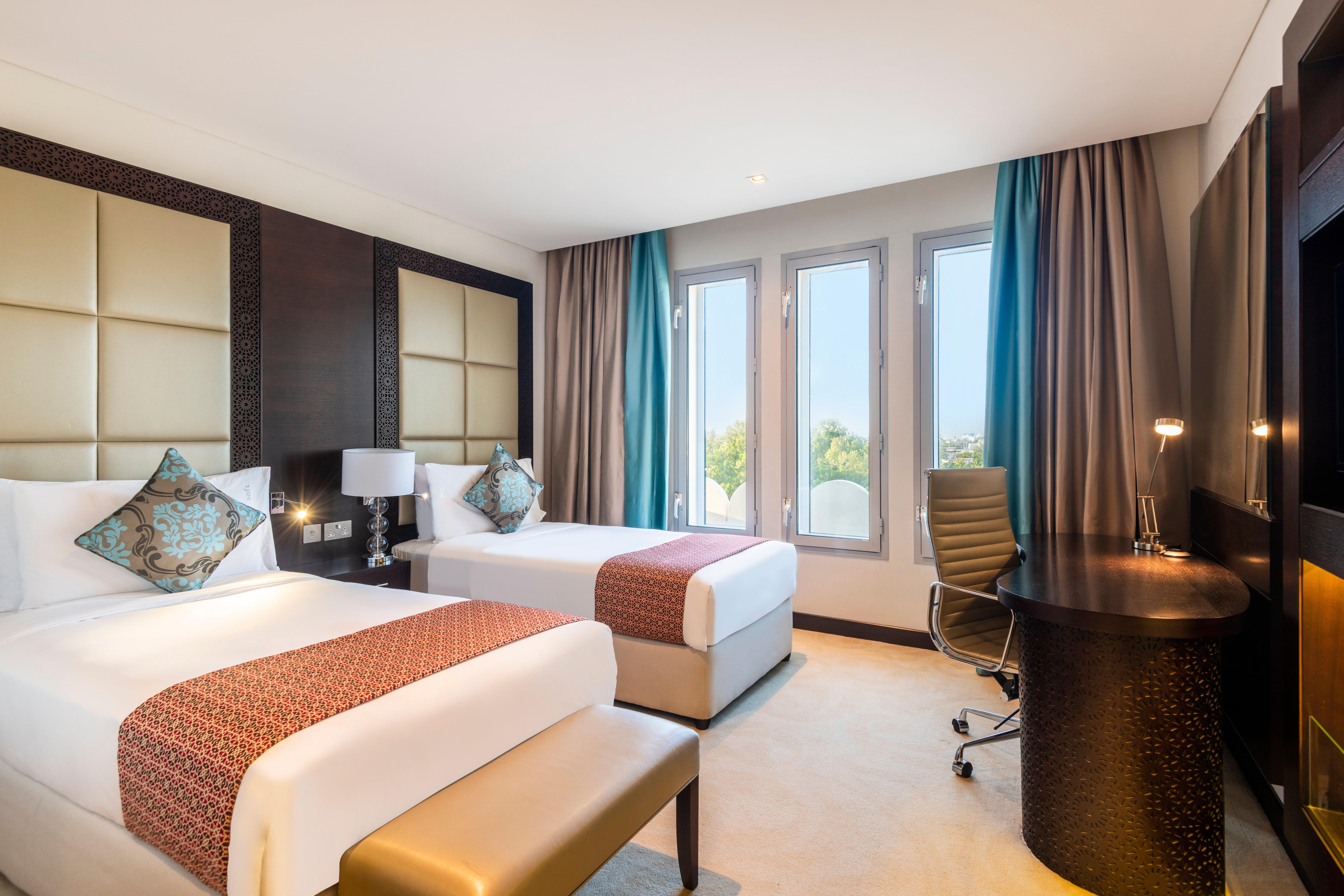 Hotel Al Madinah Holiday Mascate Esterno foto